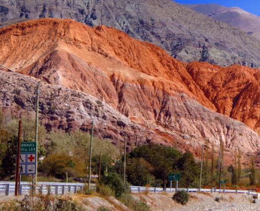 Jujuy tendrá tren turístico: recorrerá los paisajes norteños en plena Quebrada 