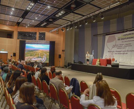 Congreso Iberoamericano de Enoturismo en Mendoza: fortalecemos el turismo del vino 