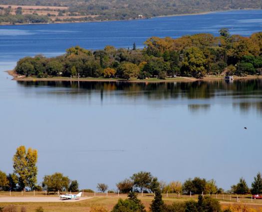 Invertimos más de 3 millones de pesos para obras turísticas en Villa Rumipal, Villa Cura Brochero y Mina Clavero 